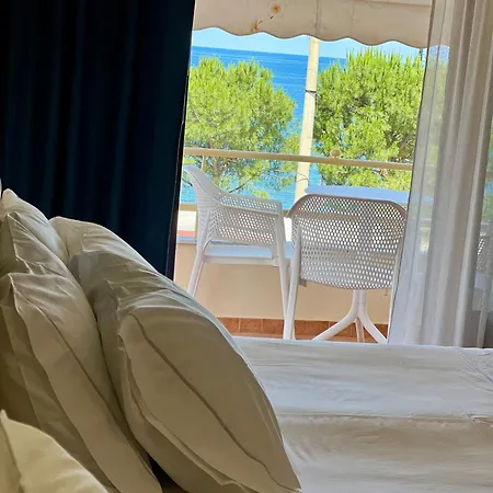 Lungomare فلورا