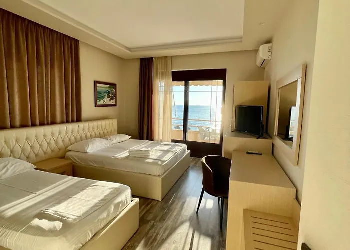 Szálloda Lungomare 3*