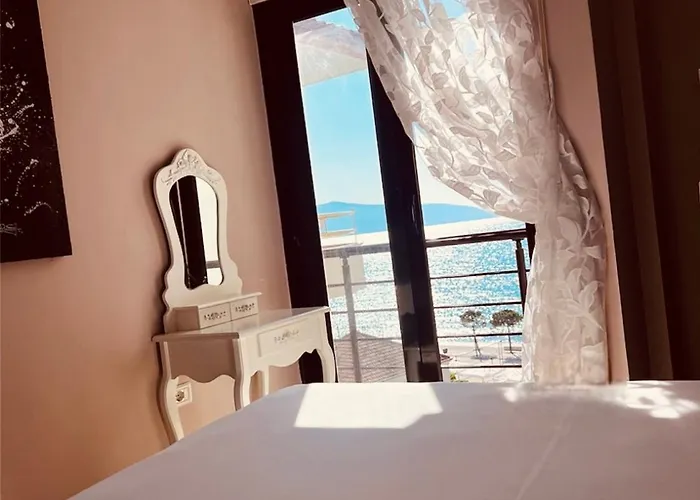 Lungomare 3* Vlorë