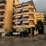 Lungomare Szálloda