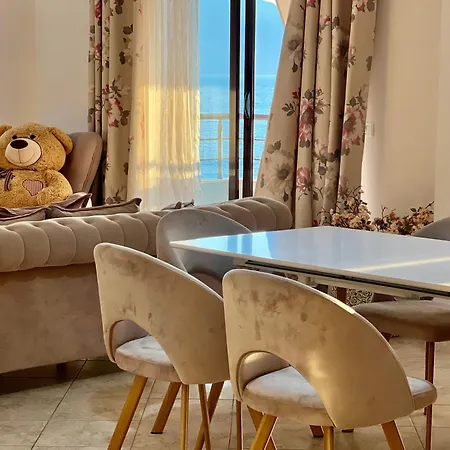 Lungomare 3* Avlonya